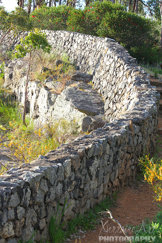 The Quarry offers sheer walls and slabs up to 20m high comprising a compact, and for the most part solid granite.