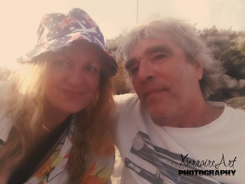 We were there before the Olsens, but when they arrived Pauline was sure to put a very Aussie hat on me. She also suggested that we take a walk, as we had been there keeping the spot for awhile.