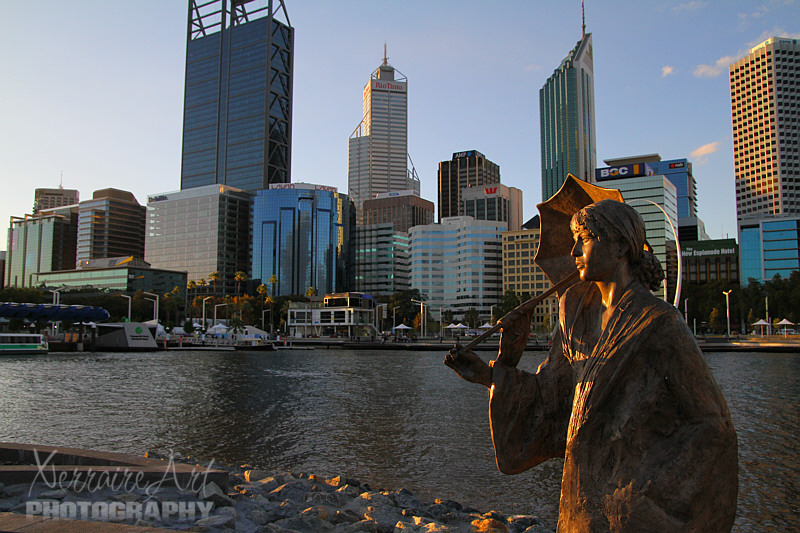 The State Government appeared to be aware of Ms Rischbieth's opposition to foreshore development, noting her protests on its Metropolitan Redevelopment Authority's website. "Bessie Rischbieth championed for the preservation of the Swan River and is best known for taking a stand against its reclamation to build the Narrows Bridge," the website read.