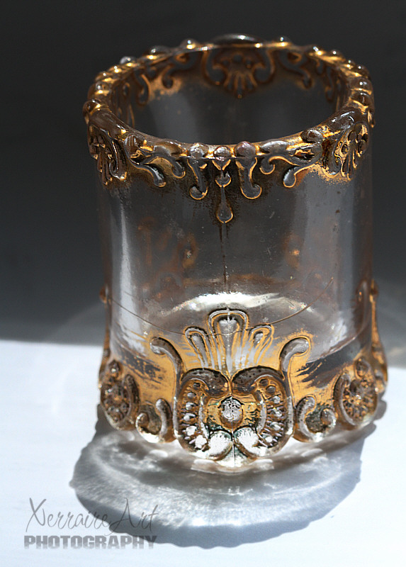 I learned that it was a Antique EAPG Westmoreland specialty Co. 1908 "Simplicity Scroll" gold Toothpick holder