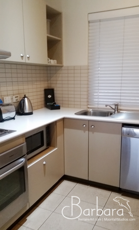 kitchen in Mantra Geraldton