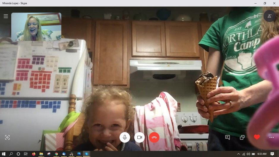 Mireia Ice cream cone
