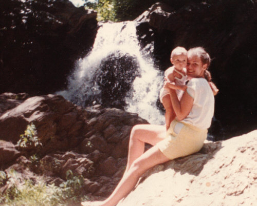 barbenricwaterfall3 Enric and his Mama