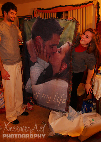 eve13 Perhaps the most romantic gift of the night, Miquel took one of their engagement photos and put it to a blanket for Jenny
