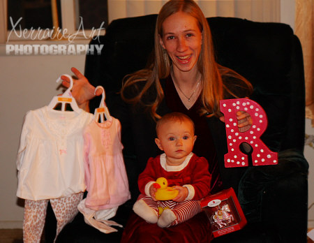 eve2 New outfits, a "R" for her room, rubber ducky bath toys!